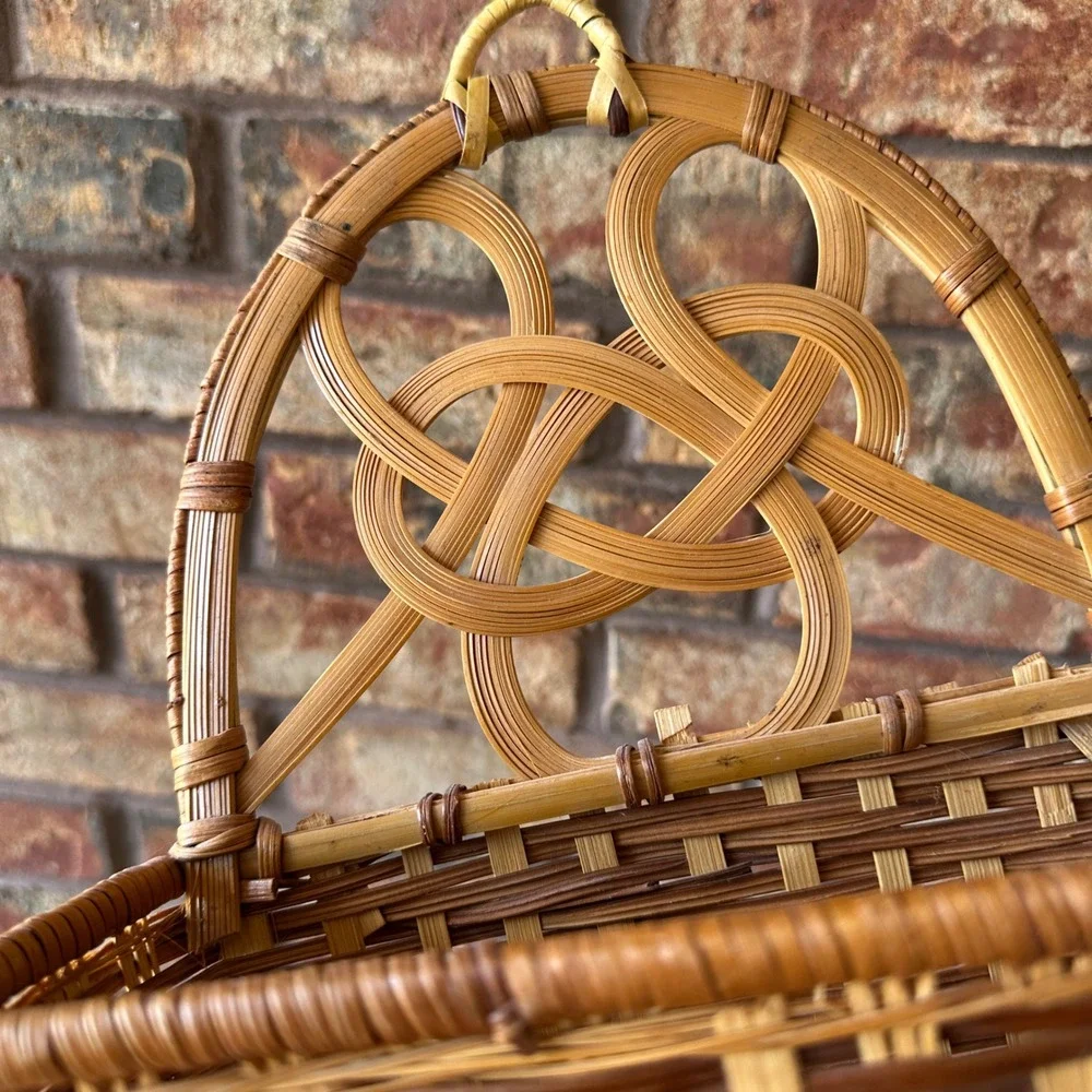 Vintage Woven Rattan Wall Hanging Pocket Basket Boho Wicker Storage Organizer
